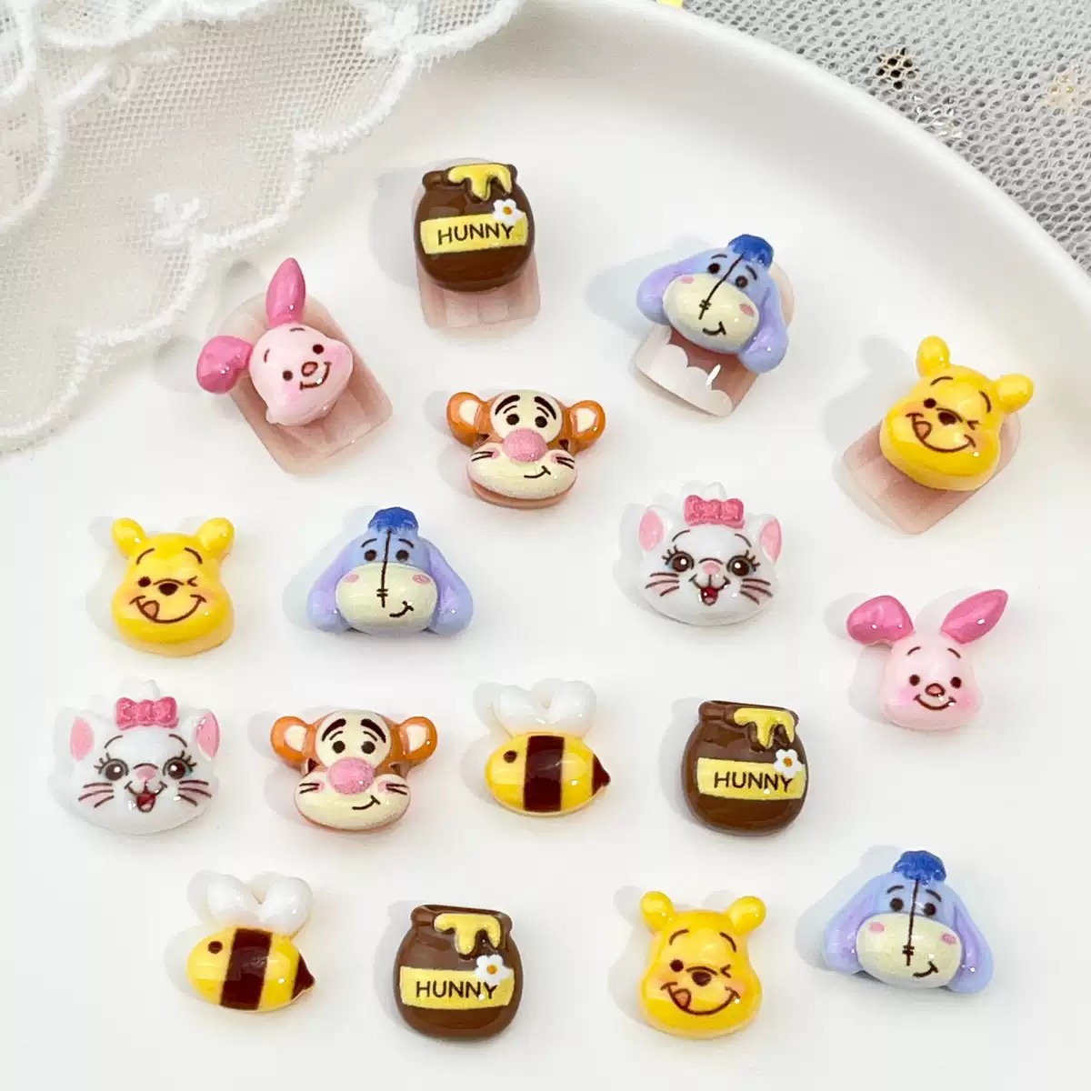 Art Craft Disney - 20 Pezzi Miniature in Resina di